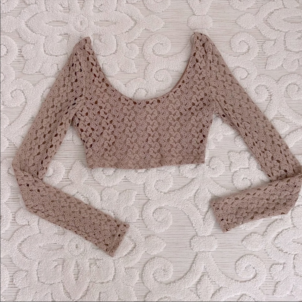 Double Zero Crochet Long Sleeve Crop Top Small